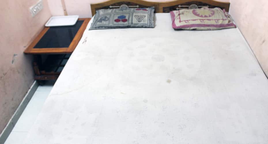 Radhika Palace Guest House, Ahmedabad 4